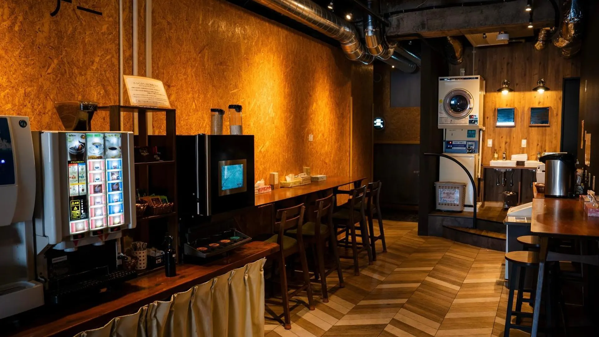Capsule hotel Eegee Stay Kamata Tokyo